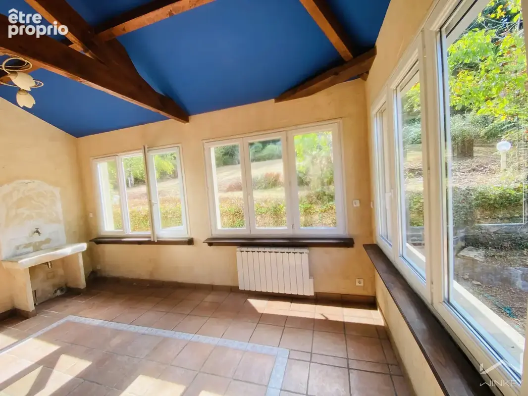 Maison de plain-pied 132 m2 - jardin clos - à proximité du centre de la gacilly - photo 4