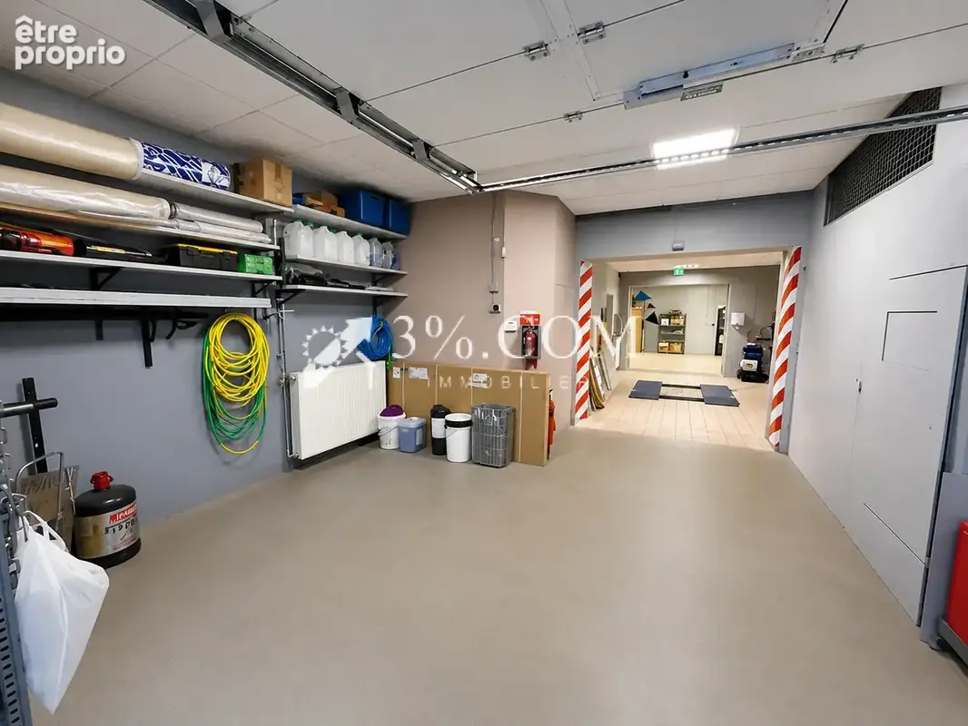 Maison - 4 chambres - garages - dependances - atelier - terrain 1400 m2 - photo 21