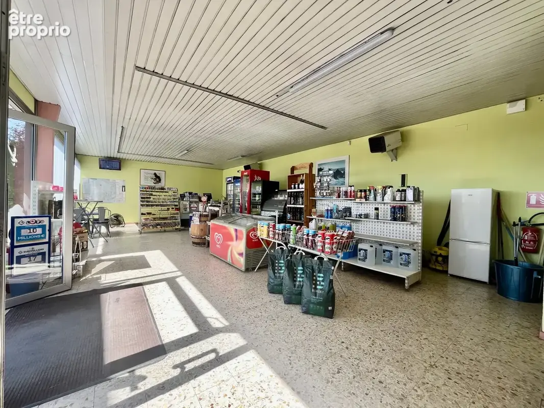 Commerce 643 m² à Til-Chatel  - photo 4