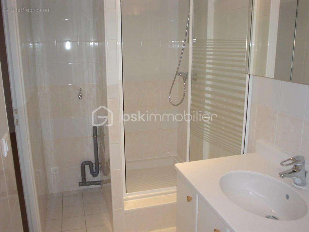 Maison à COURCOURONNES