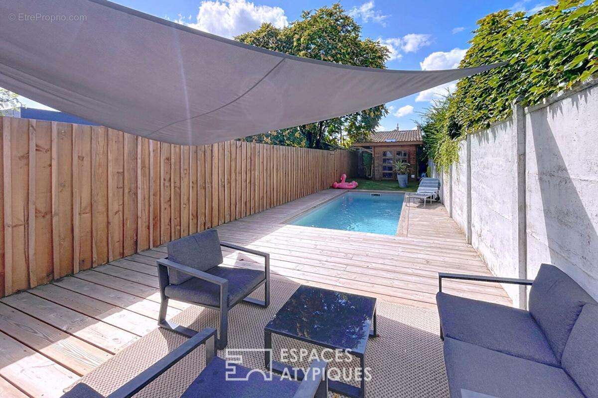 Maison à VILLENAVE-D&#039;ORNON