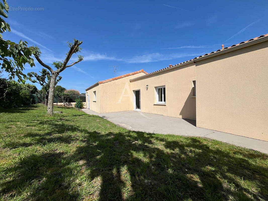 Maison à MAULEON
