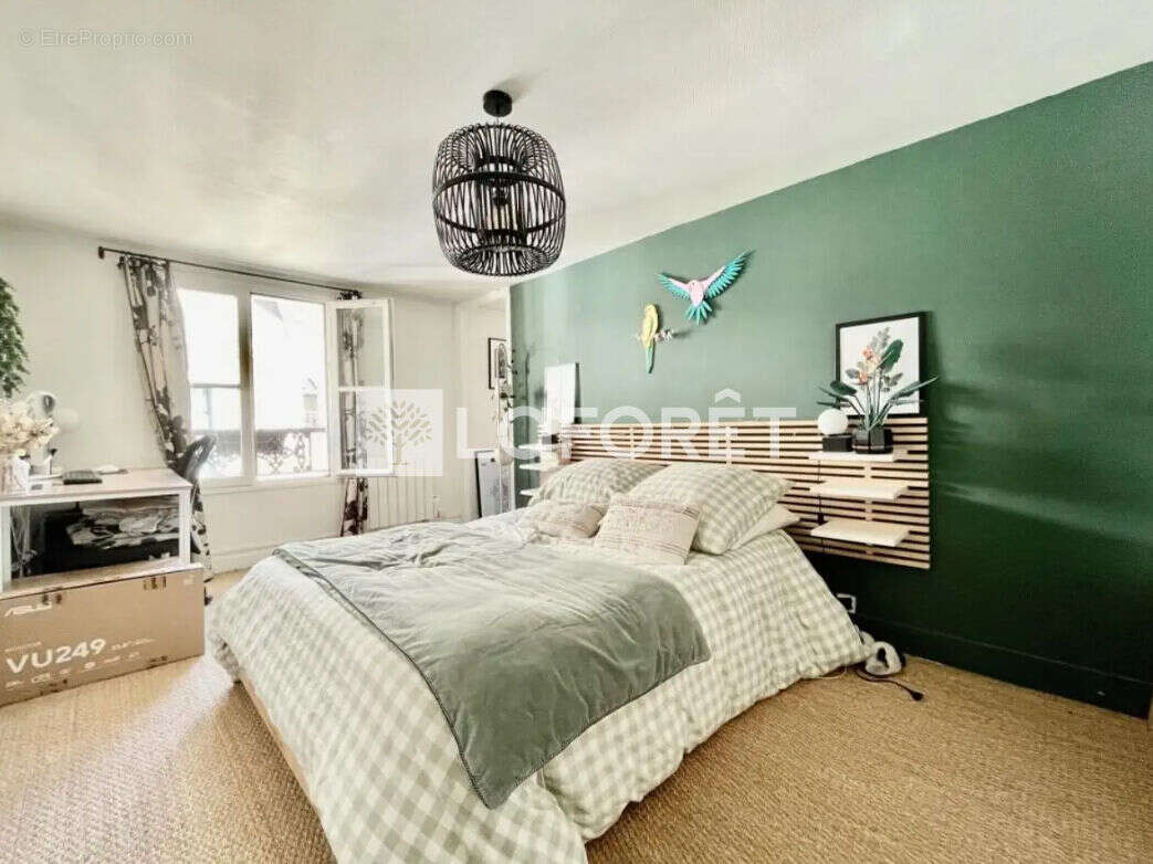 Appartement à PARIS-8E