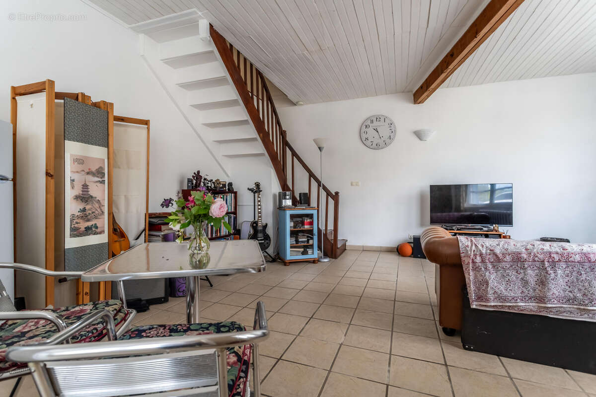 Maison à PUY-L'EVEQUE