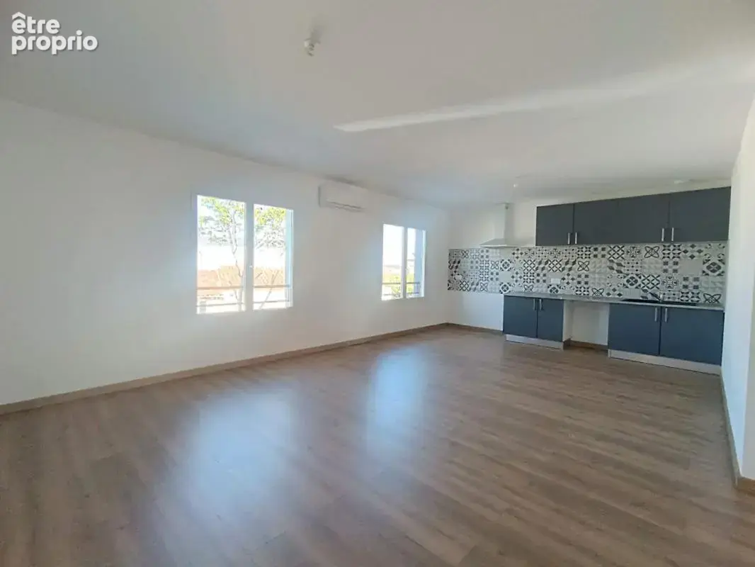 Appartement Istres 4 pièce(s) 101 m2 ET Terrasse - photo 4