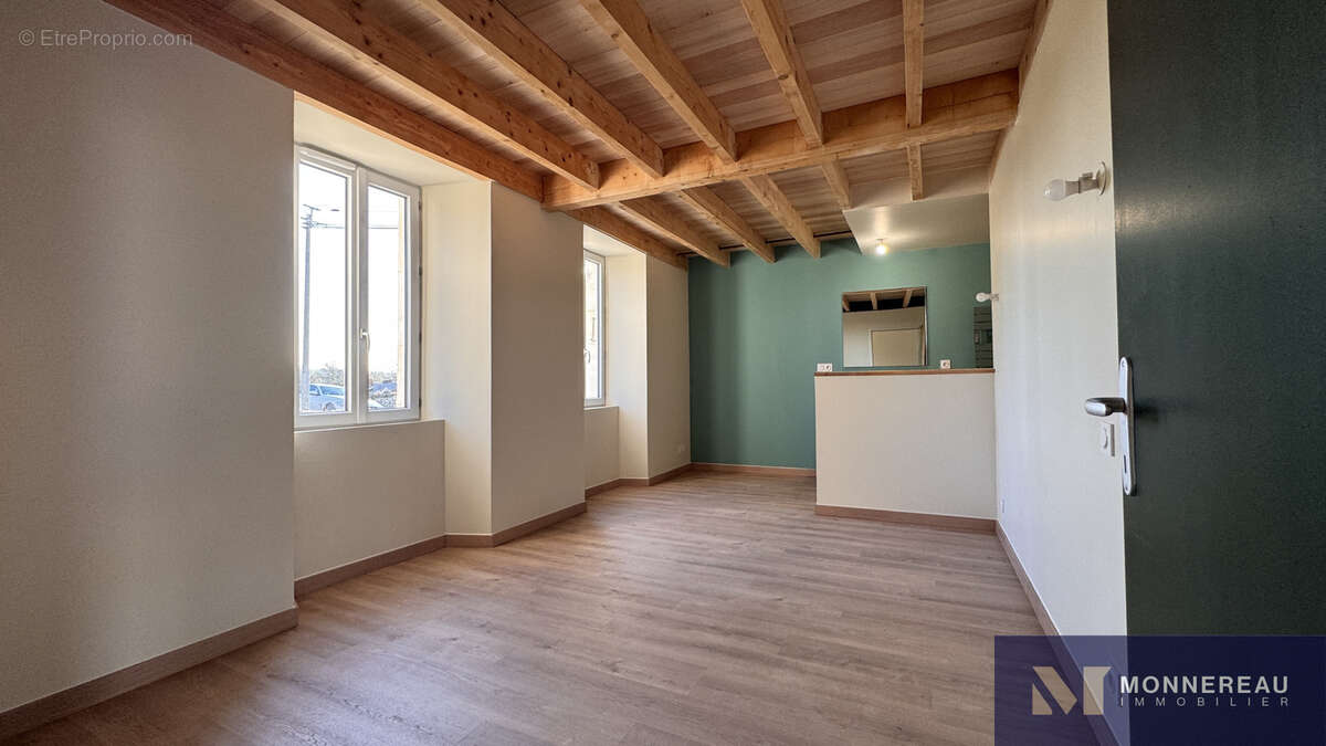 Maison ancienne en pierre entierement rehabilitee - photo 9