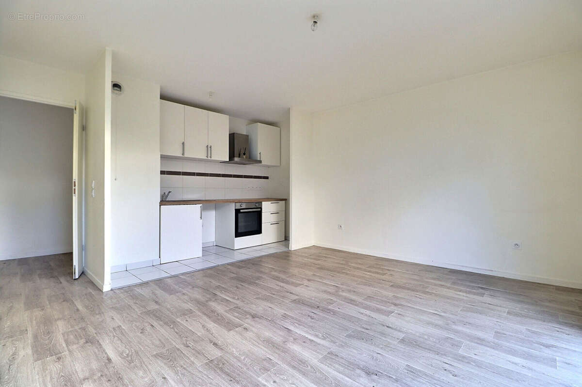 Appartement à AUBERVILLIERS