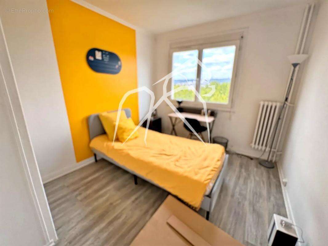 Appartement T5  Rouen 76100  Ascenseur et stationnement  78m² Vue cathédrale - photo 4
