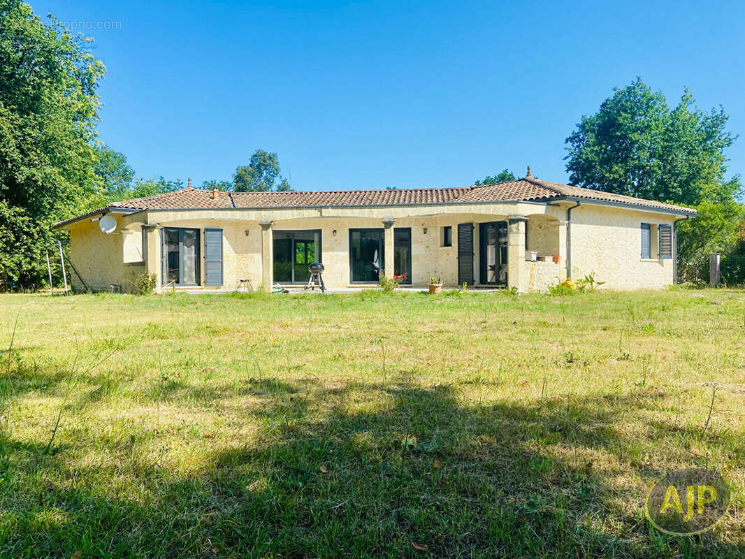 Maison à LESPARRE-MEDOC
