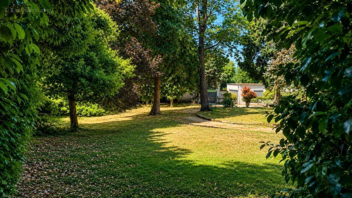 Appartement à CALUIRE-ET-CUIRE