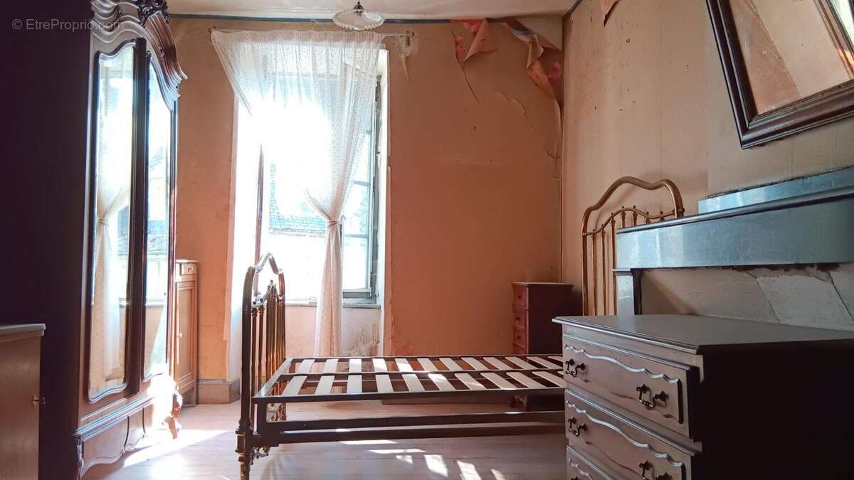 Maison à SAINT-BEAT