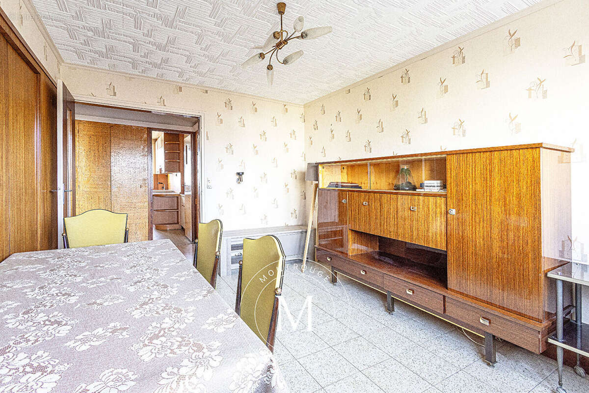 Appartement à MONTROUGE