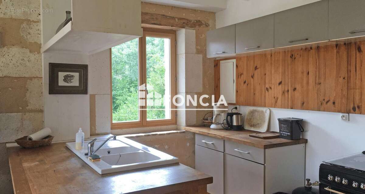 Hameau à vendre à 1 940 000 euros - photo 15
