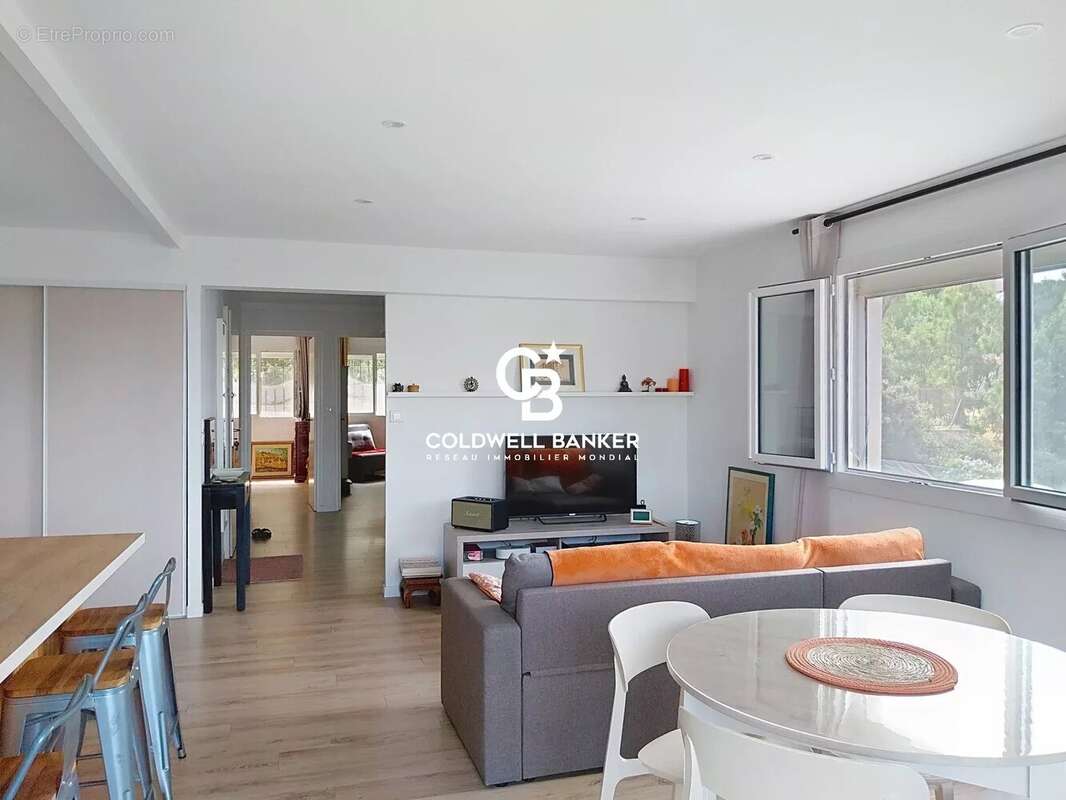 Appartement à SAINT-RAPHAEL