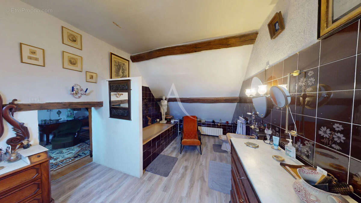 Propriété Sully La Chapelle 7 pièce(s) 224.66 m2 - photo 8