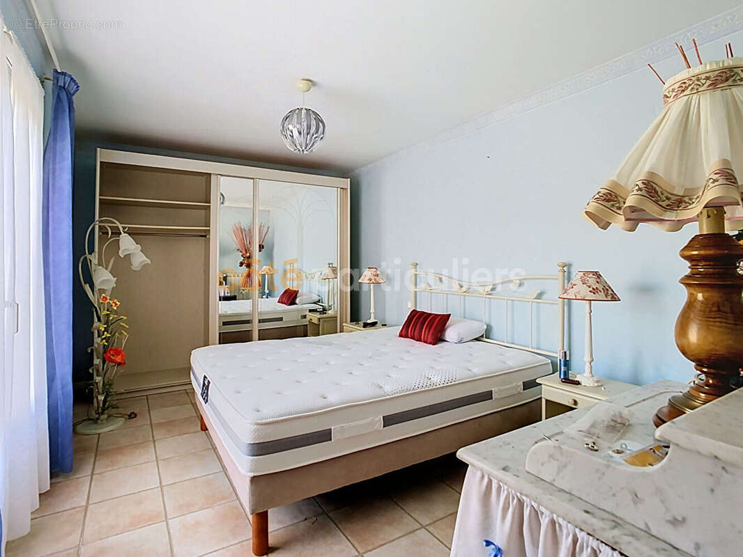 Maison - 85.87 m²  - Coufouleux - 4 pièces - plain-pied - photo 9