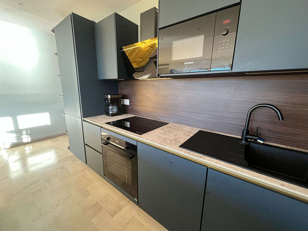 Appartement à VILLENEUVE-LOUBET