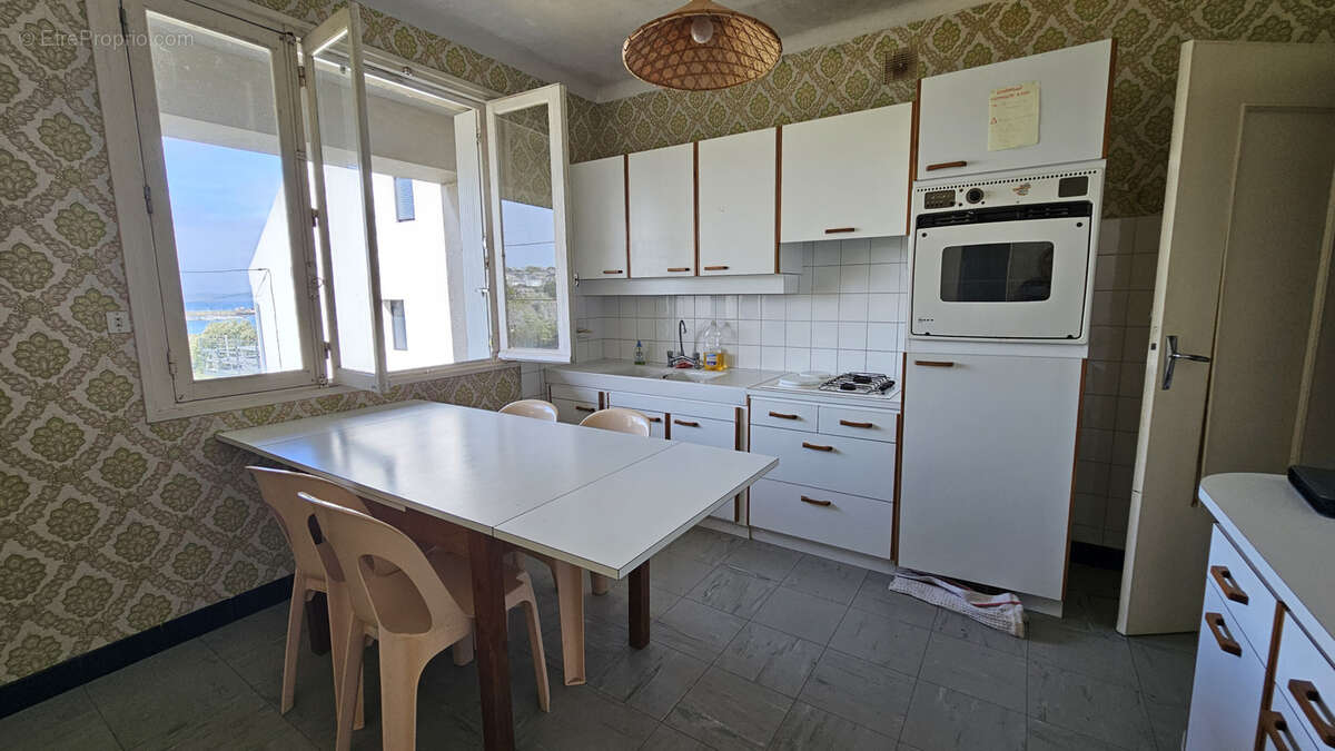 Maison à CAMARET-SUR-MER