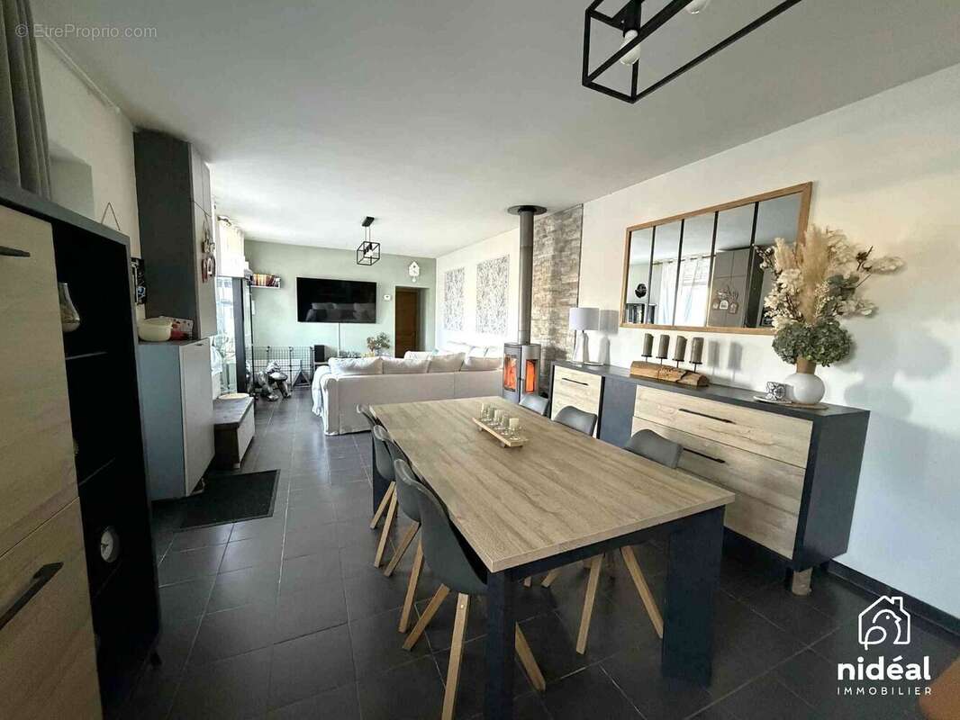 Maison à POIX-DU-NORD