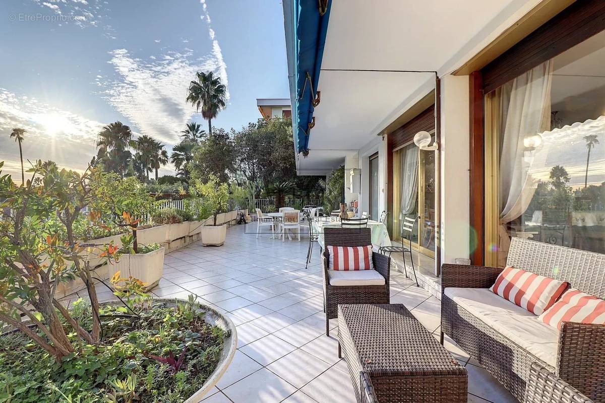 Appartement à CANNES