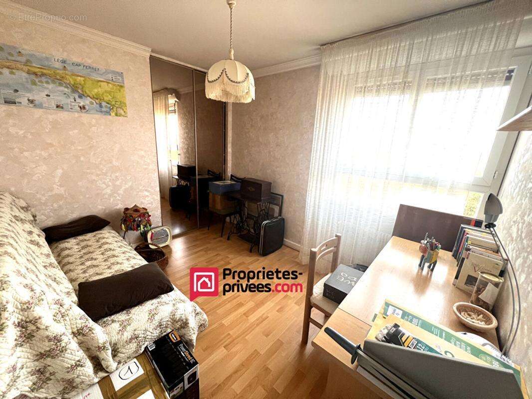 Appartement à SURVILLIERS