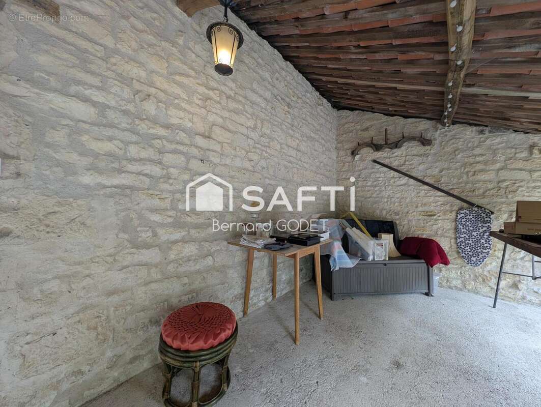 Photo 3 - Maison à RUFFEC
