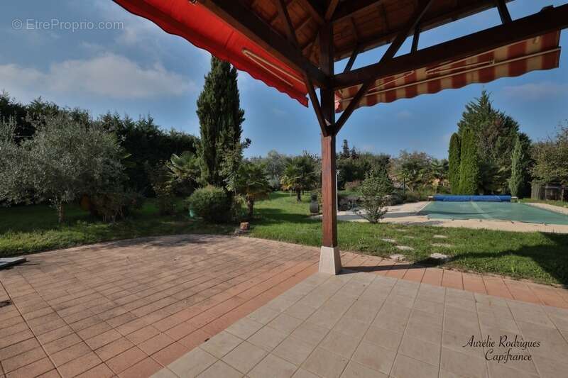 Maison à SAINT-CYR-SUR-MENTHON