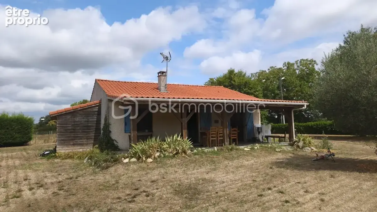 Maison à POINTIS-INARD