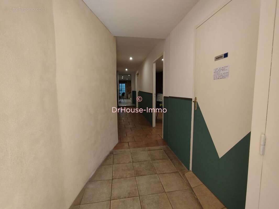 Maison 151 m² à Montignac  - photo 2