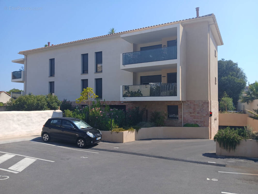 Parking à TOULON