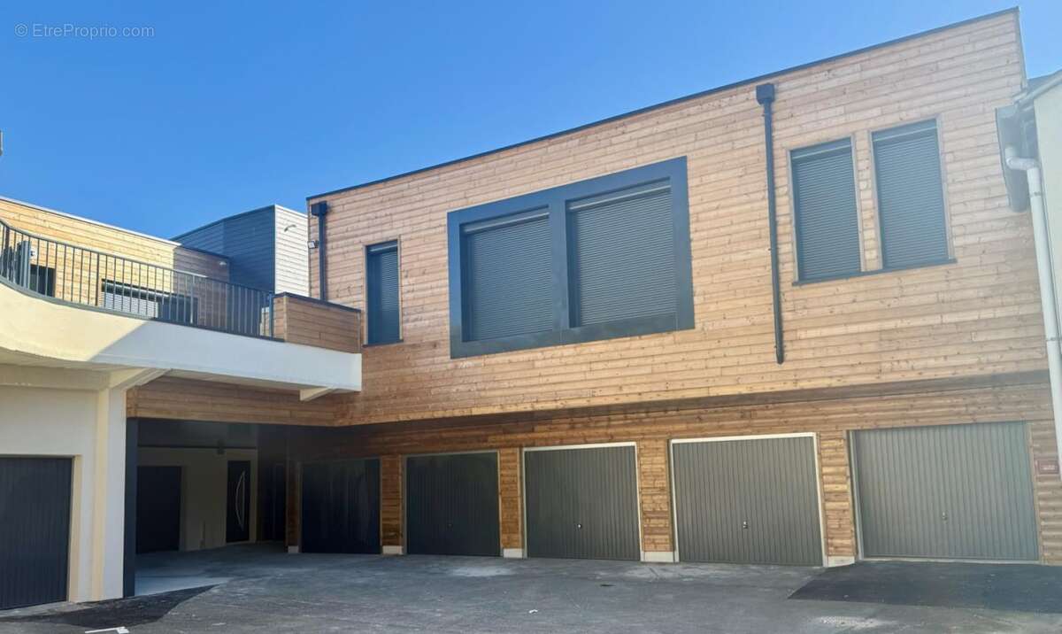 Penthouse – Maison neuve T4 de 89.59 m² – DPE A - Construction bois – Centre d’Orléans AVEC TERASSE, PATIO INTERIEUR, POSSIBILIT - photo 2