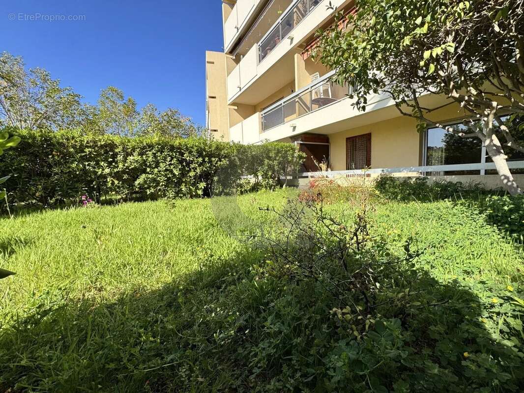 Appartement à ROQUEBRUNE-CAP-MARTIN