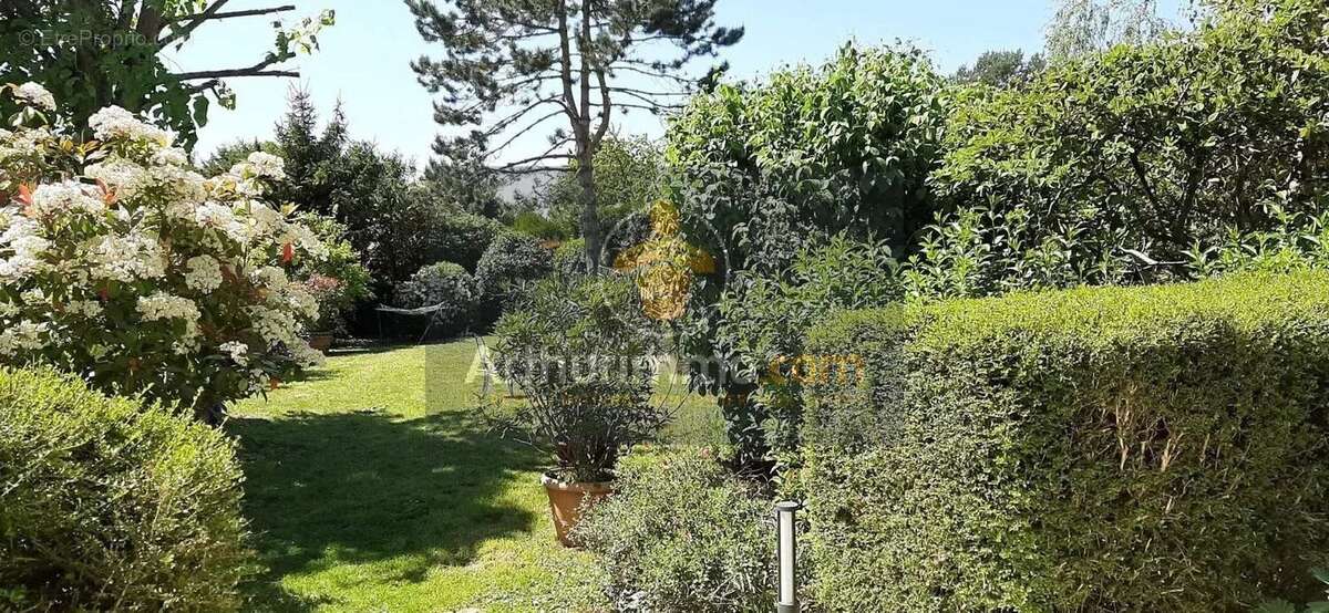 Maison à LIVERDY-EN-BRIE