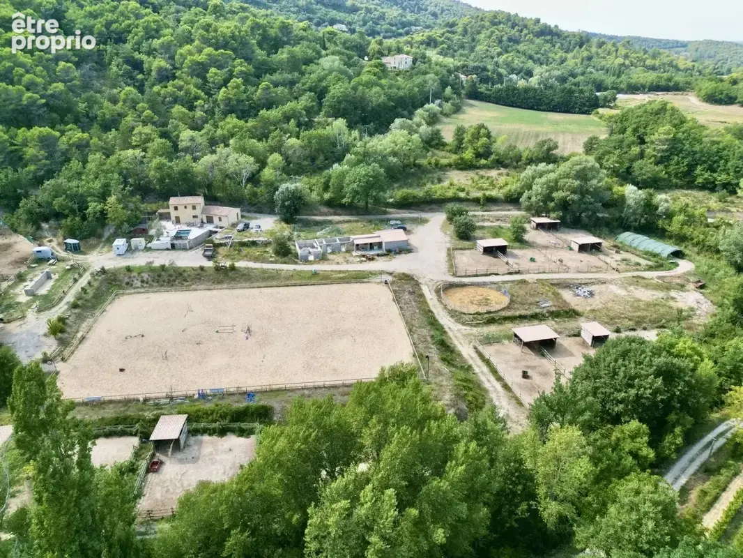 Maison à CRESTET
