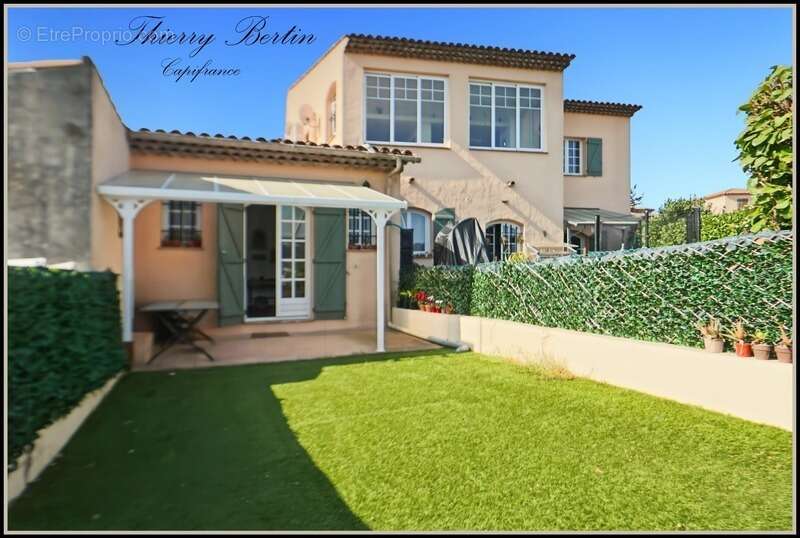 Appartement à LA COLLE-SUR-LOUP