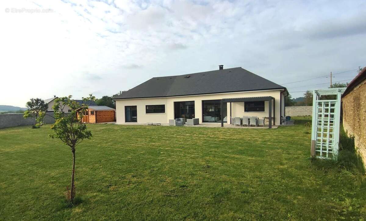Maison à PACY-SUR-EURE