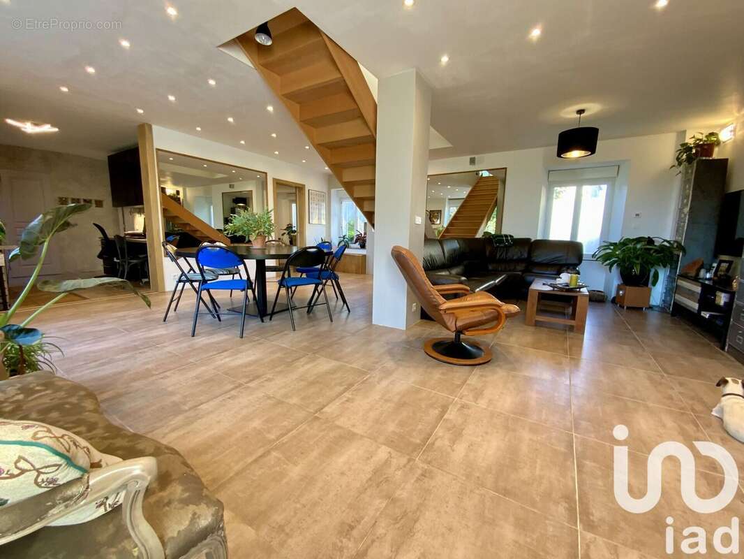 Photo 2 - Maison à ETAMPES