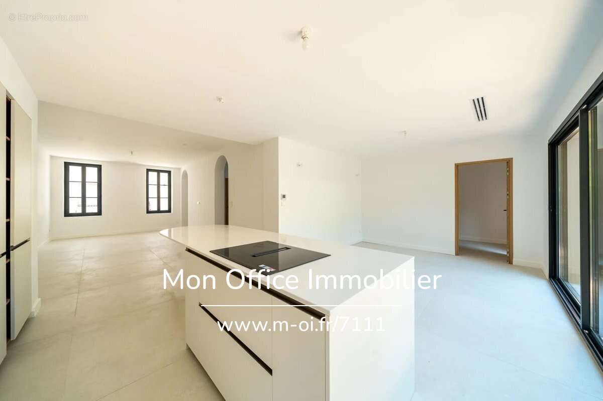 Référence : 7111-ETH - Maison de ville - Allées Provençales - 132m2 - Garage - Jardin - 3 chambres - Aix-en-Provence - photo 4