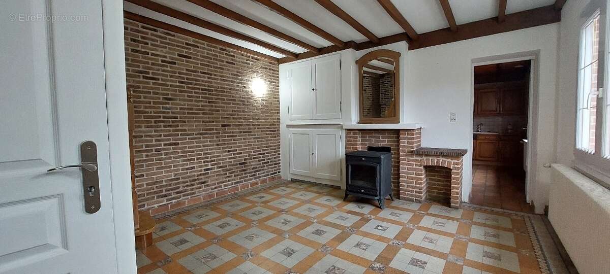 Maison à FRESNICOURT-LE-DOLMEN