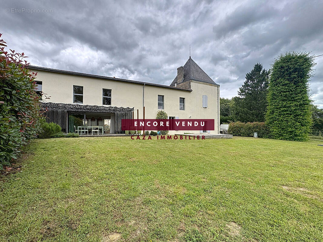 Maison à FARGUES-SAINT-HILAIRE