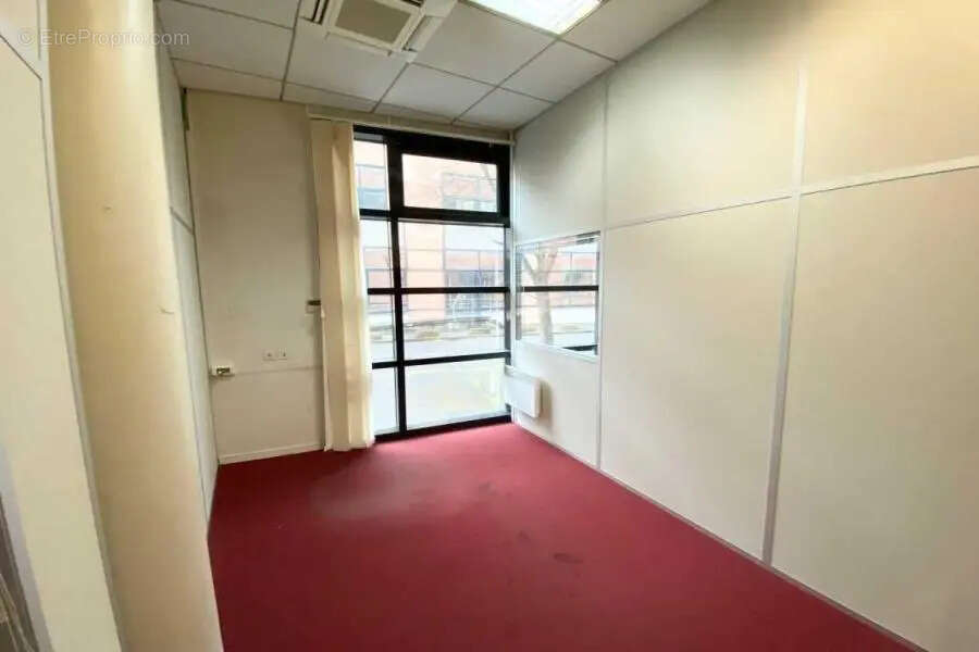 Commerce à ISSY-LES-MOULINEAUX