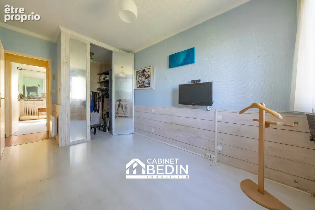 Appartement 4 pièces 76 m² à vendre à Merignac (33700) - photo 3