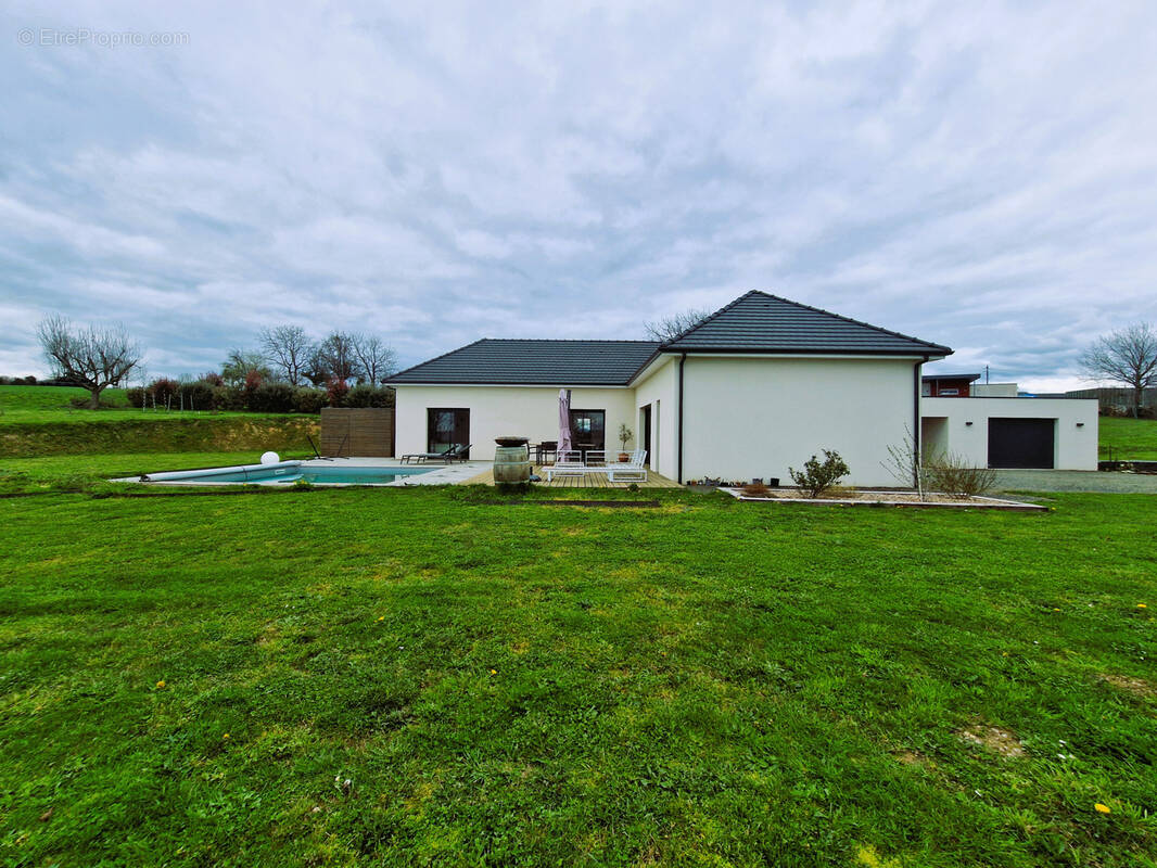 Maison à SAINTE-FEREOLE