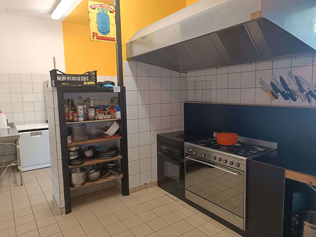 Grande maison avec garage - Salles-Curan - photo 10