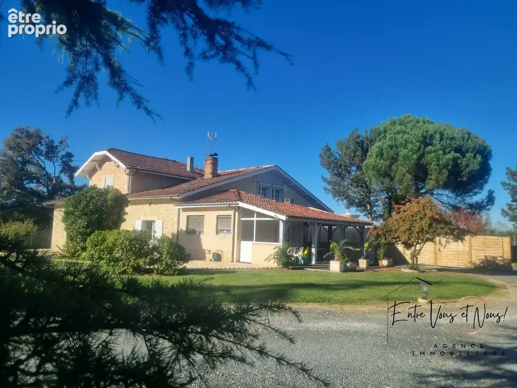 Maison 10 pièces 260 m² à vendre à Bazas (33430) - photo 1