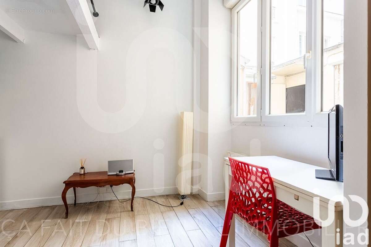 Photo 6 - Appartement à PARIS-10E