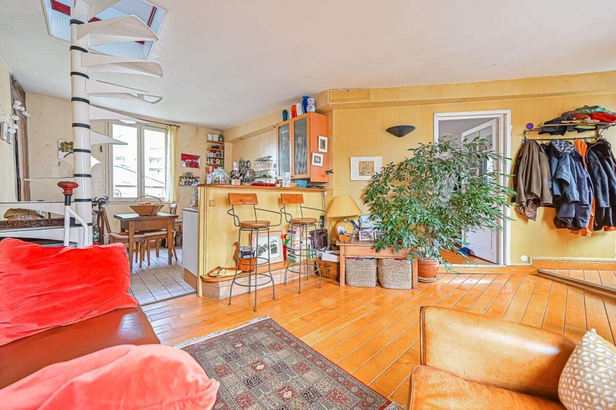 Appartement à PARIS-19E