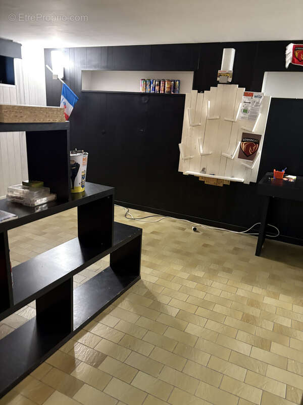 Maison à AMBRIERES-LES-VALLEES