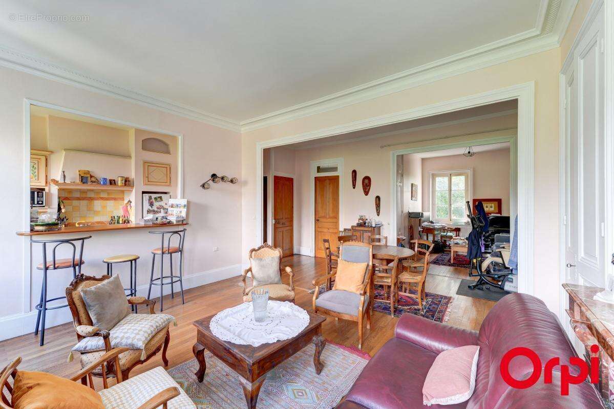 Maison à CALUIRE-ET-CUIRE