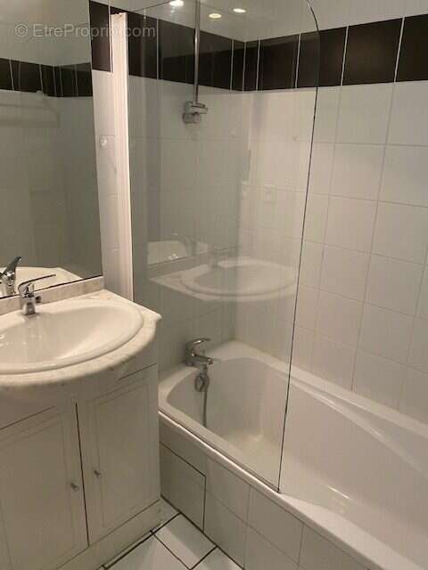 Appartement 34 m² à Entraygues-Sur-Truyere  - photo 4